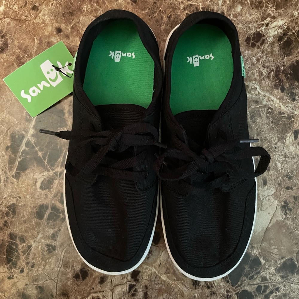 Sanuk Size 3 Boys Black Little Vagabond Sneakers